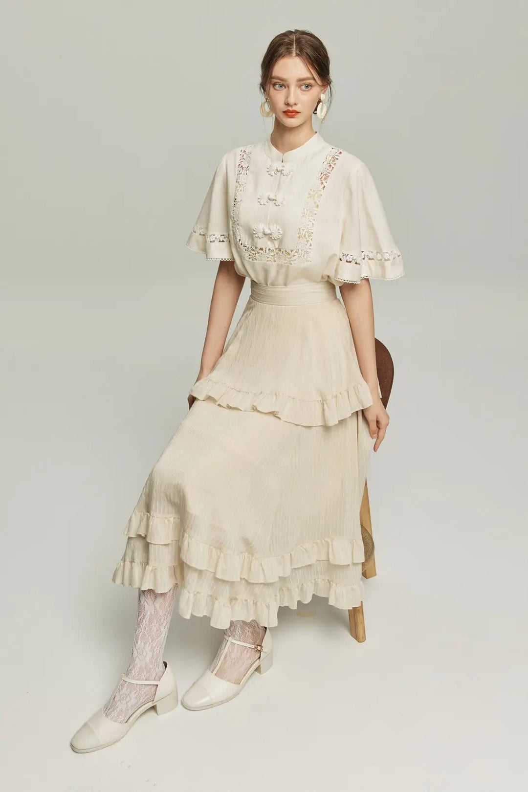 不老不死の薬をください》チャイナバックルフレアスリーブトップス