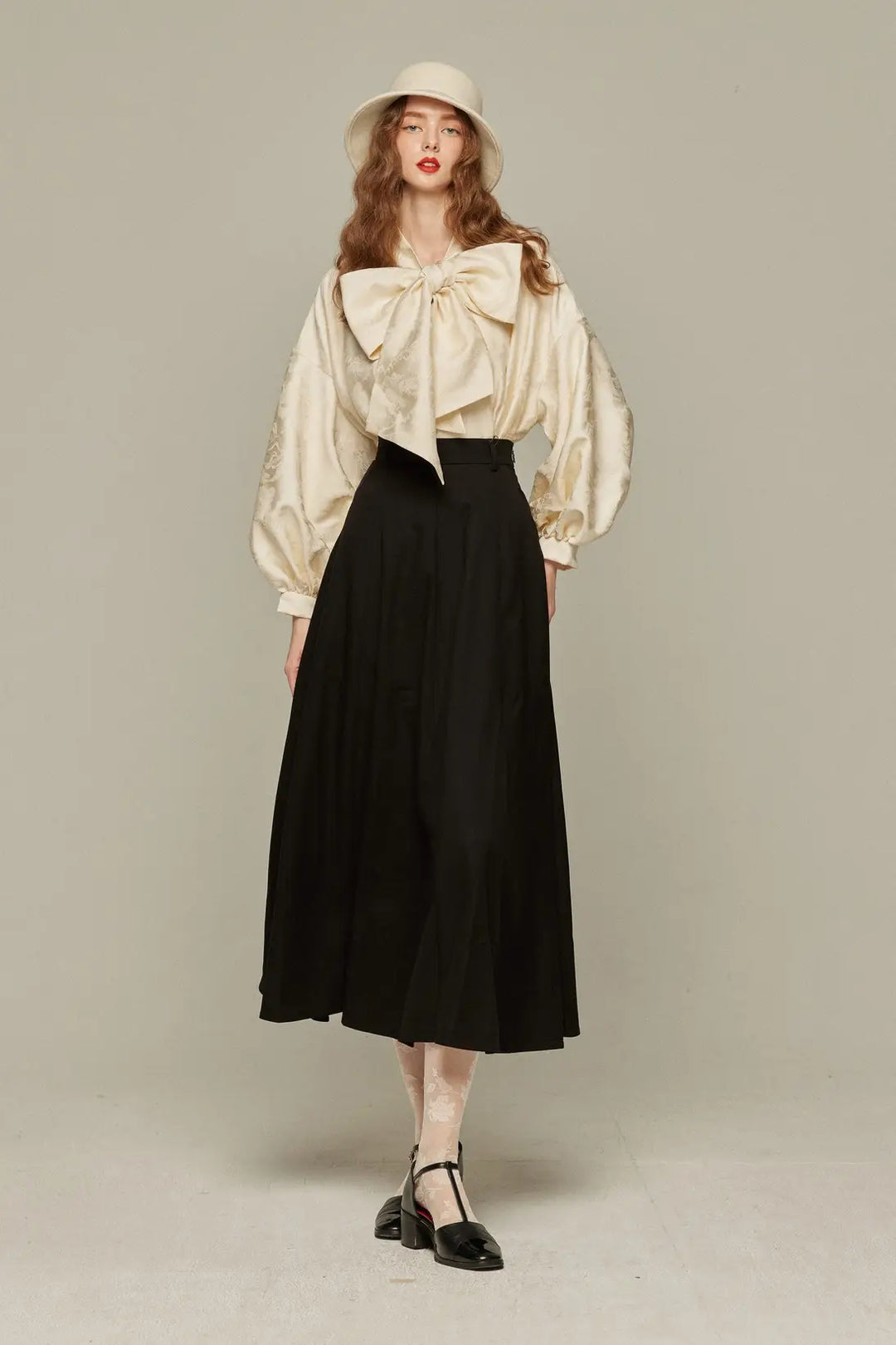 スーベニアショップに寄ろう》バルーンスリーブリボントップス-Ivory