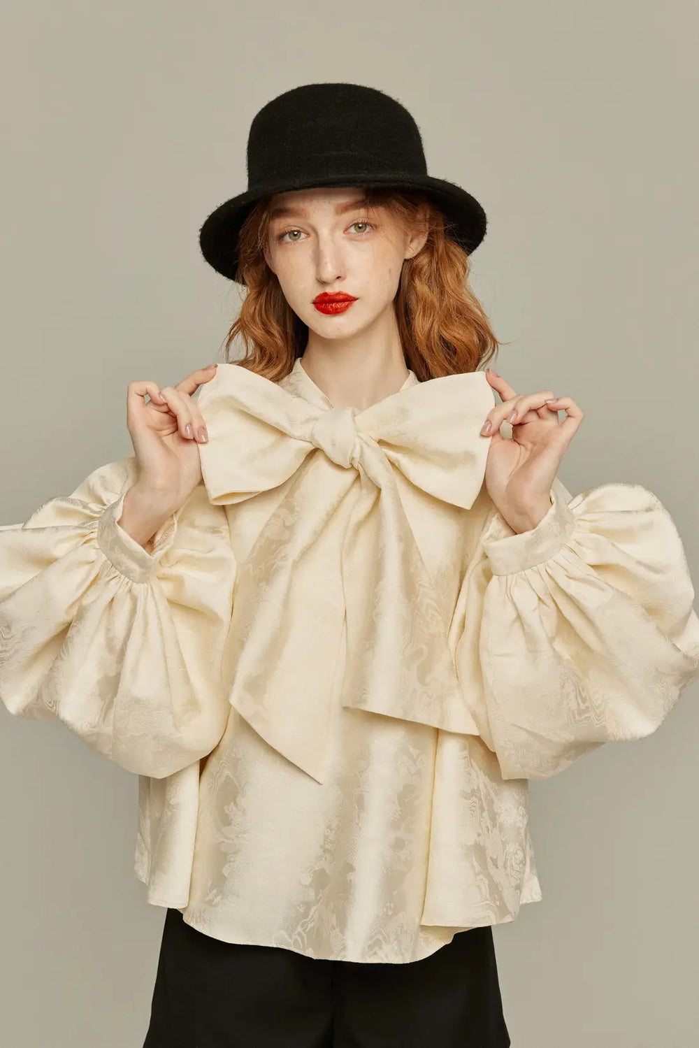 新品未使用！上下セット！Tnewties 花束を抱えて　green S 新品未使用！上下セット！Tnewties 花束を抱えて green S