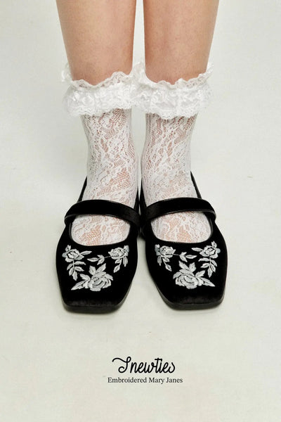 TNEWTIESオリジナル刺繍パンプス-Black