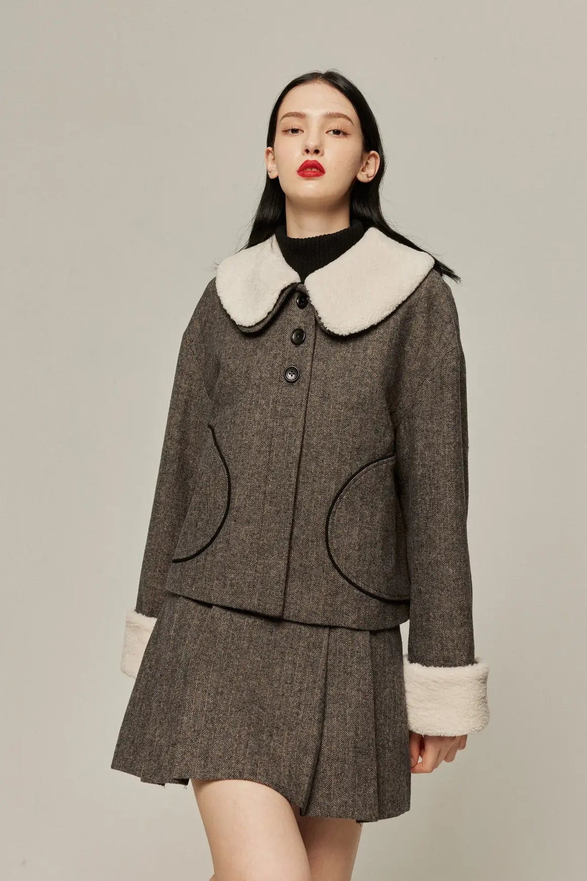 《I picked up a bag full of pine cones》 Front pleated high waist skirt-Gray