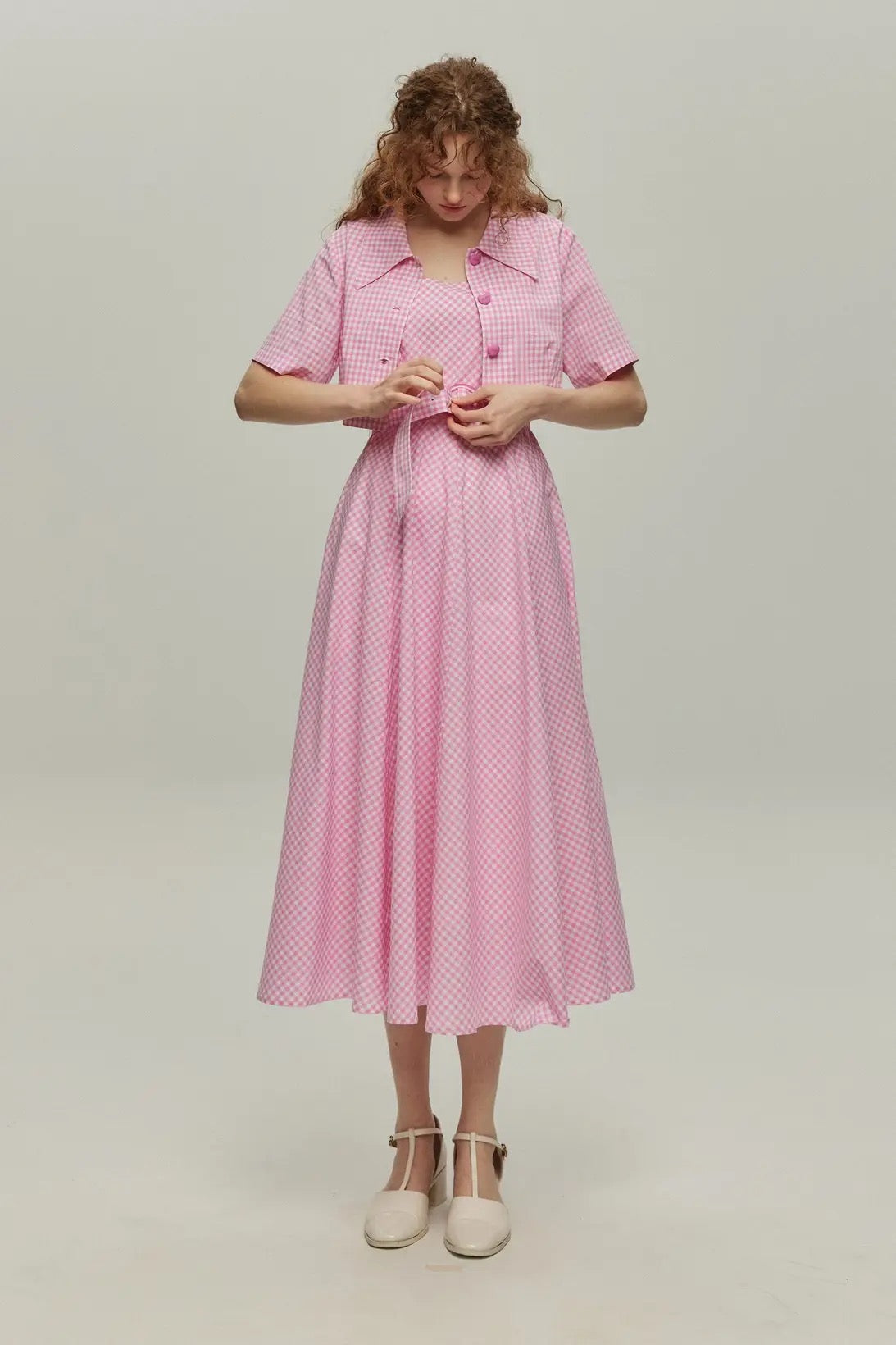 <tc>《이웃에게 잔디 깎는 기계를 빌렸다》깅엄 체크 벨트 플레어 원피스-Pink</tc>
