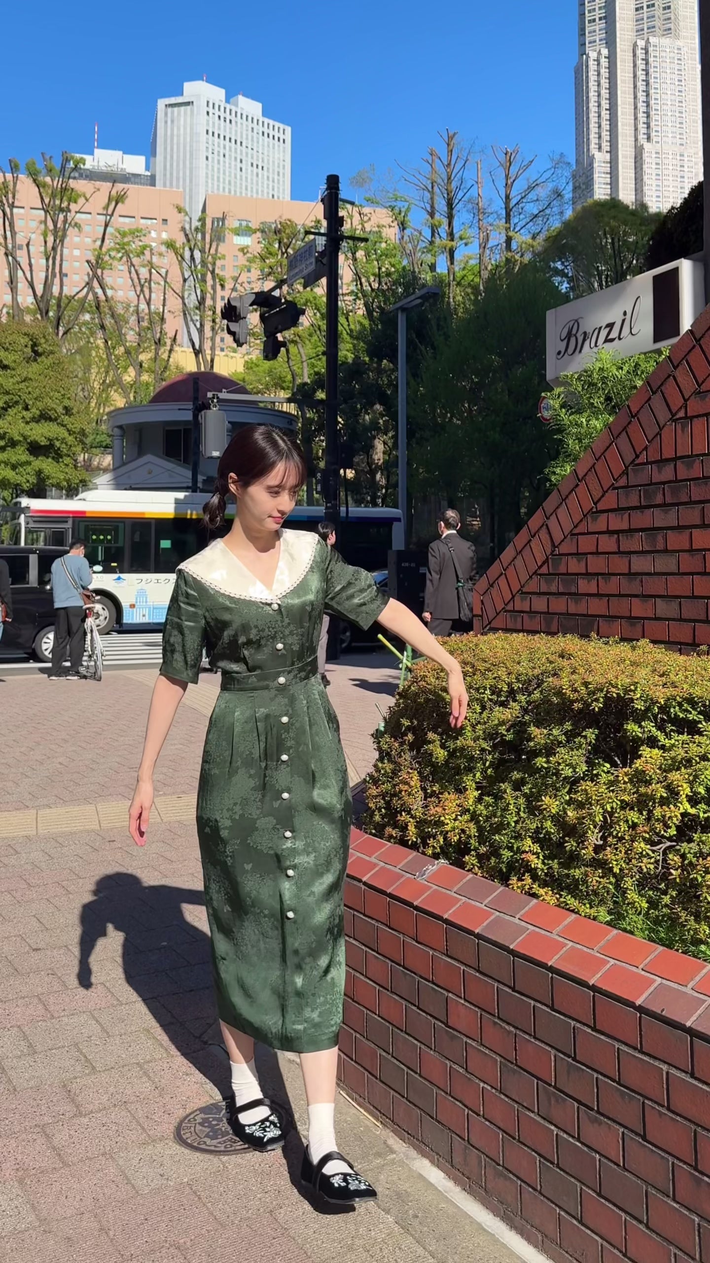 一籠の包子は何個？》レーストリムジャガードワンピース-Black – Tnewties