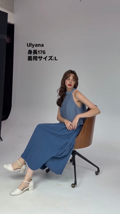《なんて美しいウィッグだ》ホルターネック風トップス-Blue