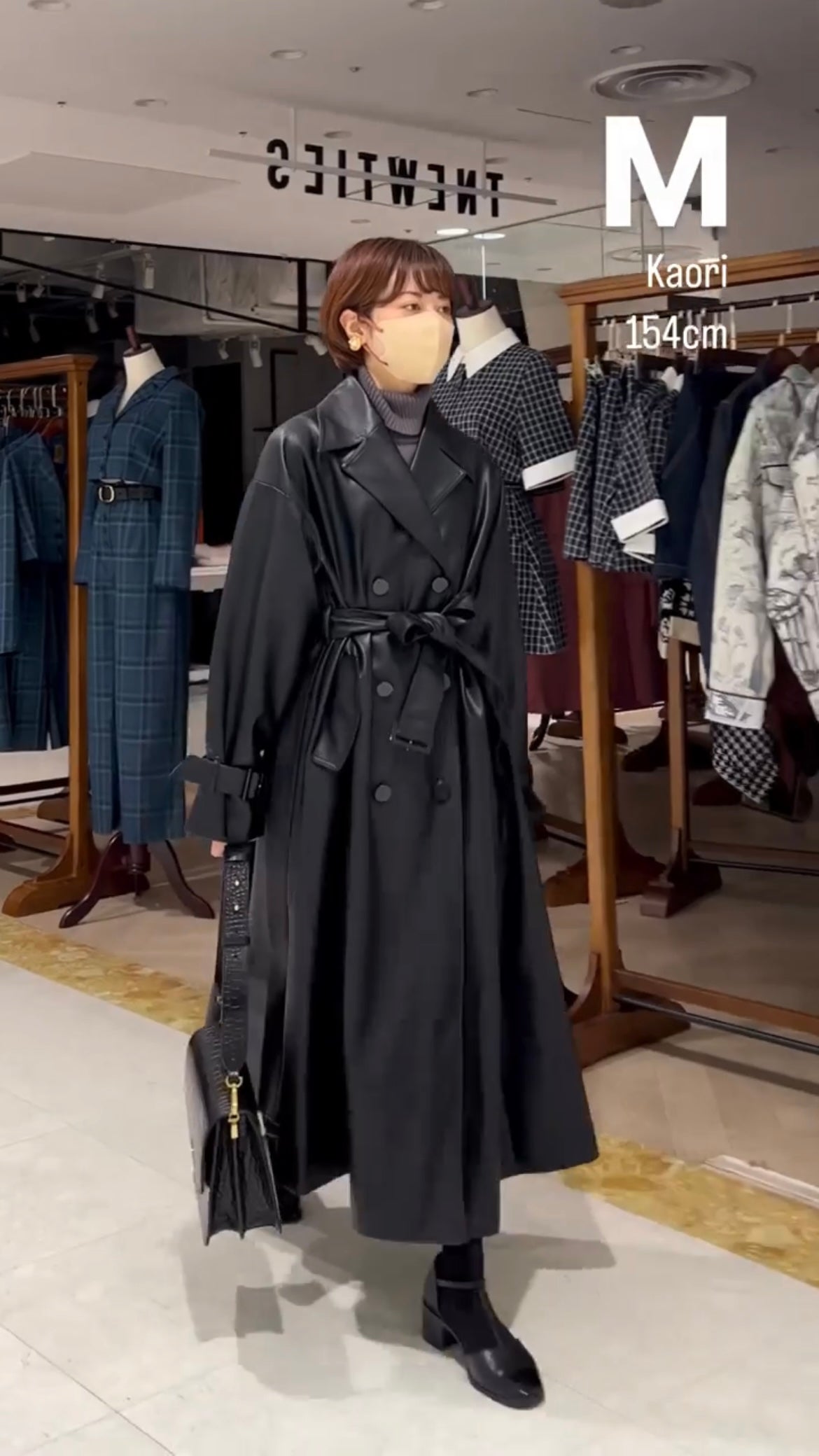 黒幕の登場》ダブルブレストフェイクレザーコート-Black – Tnewties