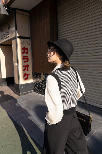 《壊れたフィルム》ハウンドトゥースチェックベスト-Black