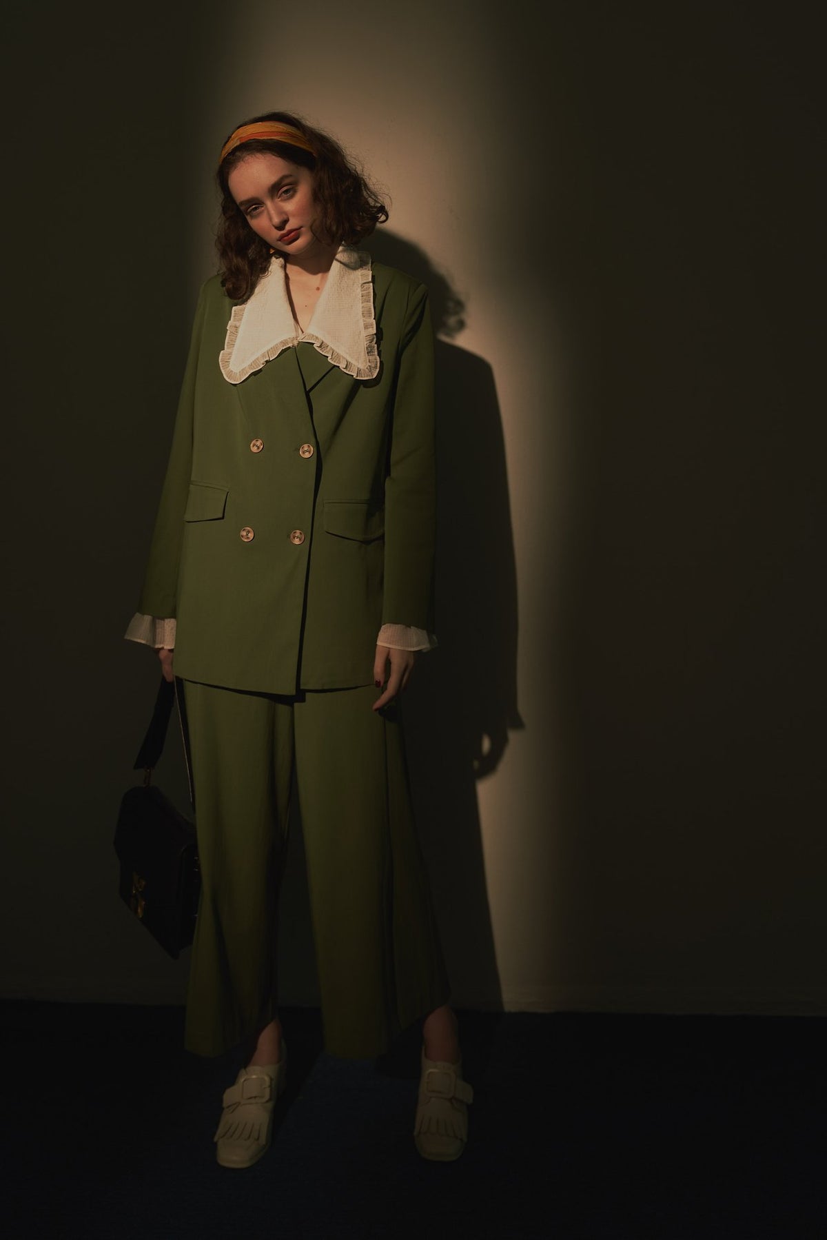 《Draw a map with tree branches》Double button jacket-Light green