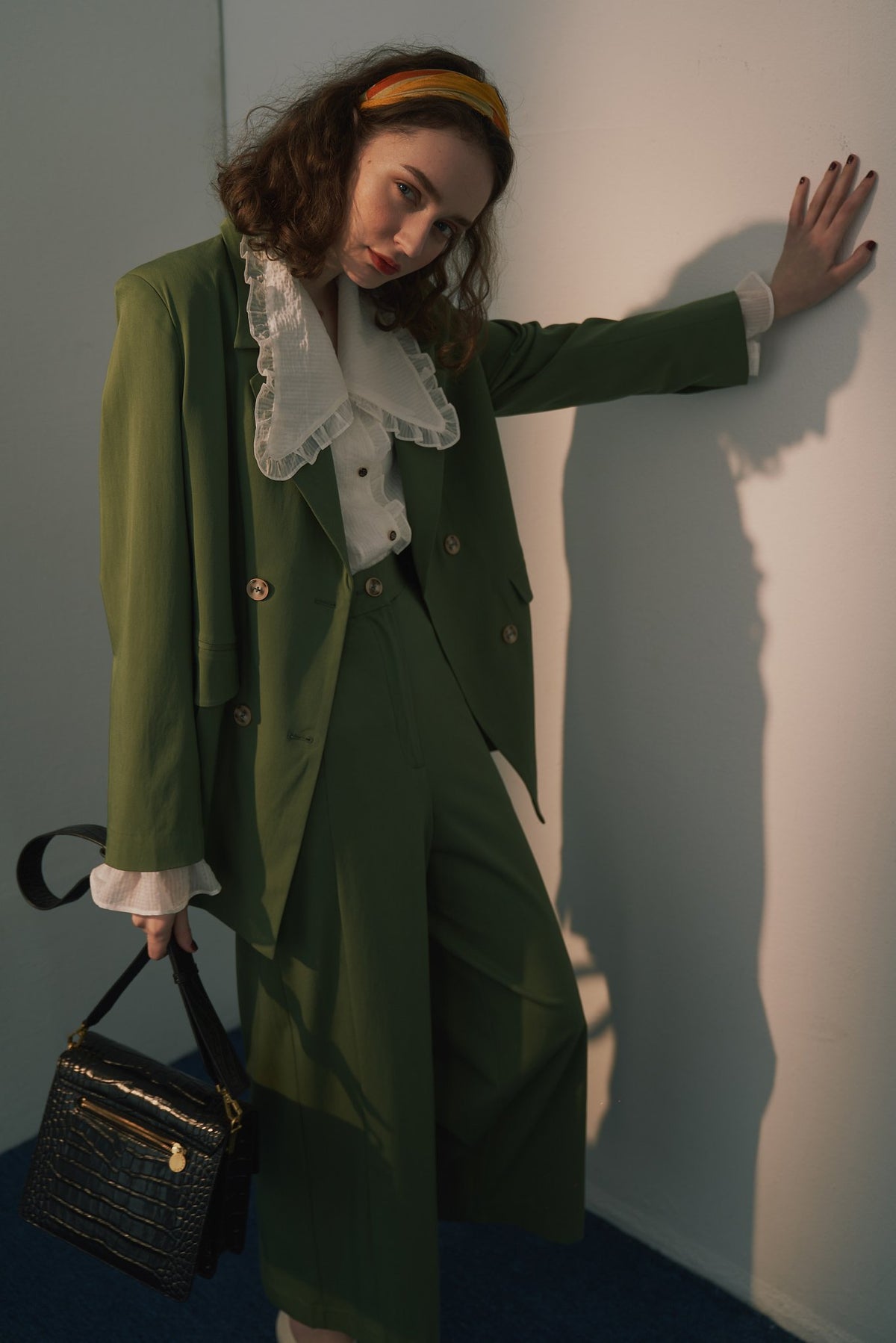 《Draw a map with tree branches》Double button jacket-Light green