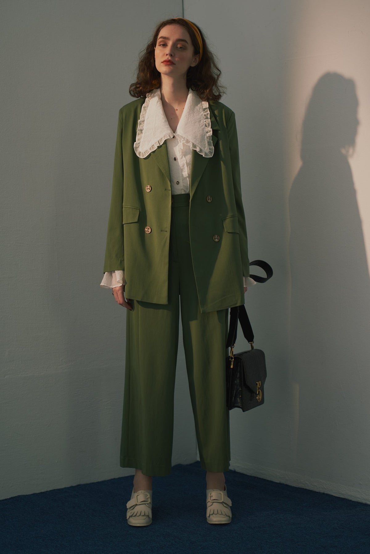 《Draw a map with tree branches》Double button jacket-Light green