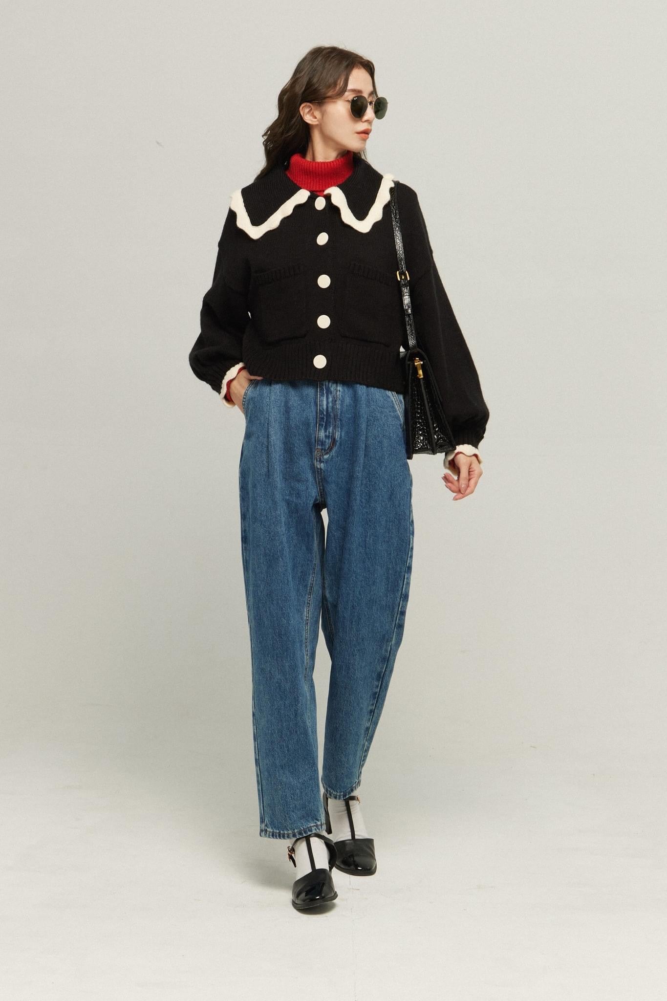 《Cast the moon spell》Flare sleeve frilled blouse