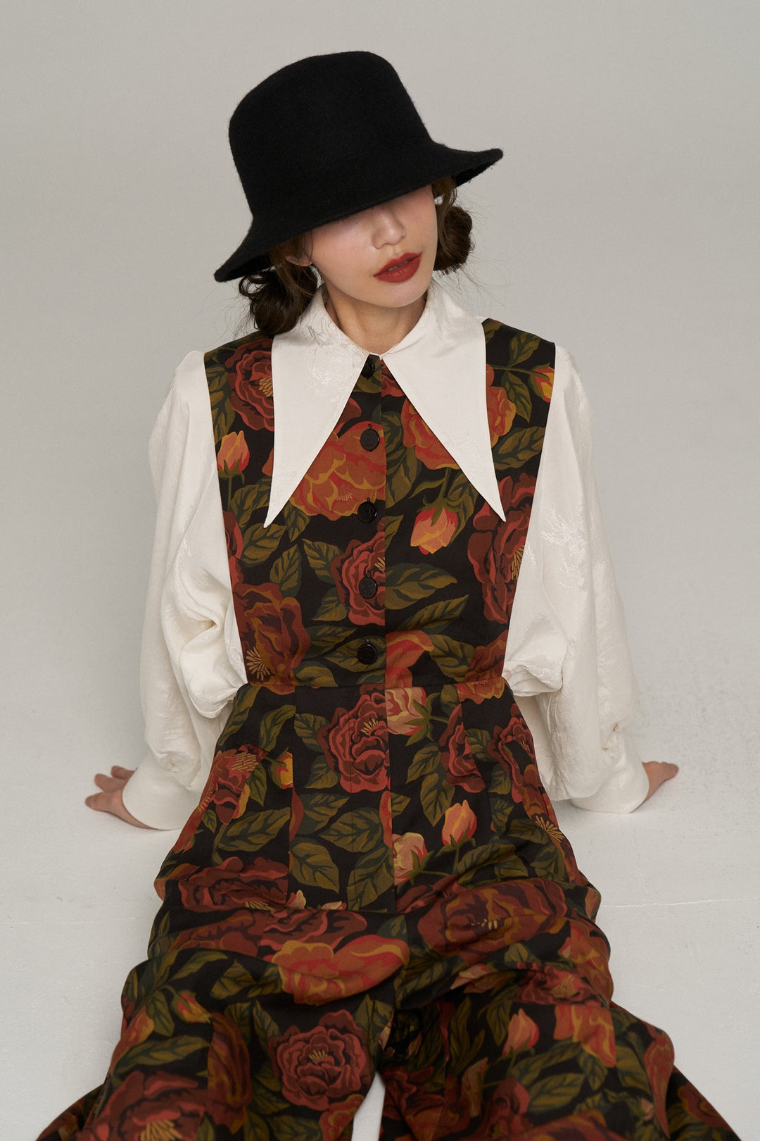 この牧場のオーナー》フローラルパターンオーバーオール-Black – Tnewties