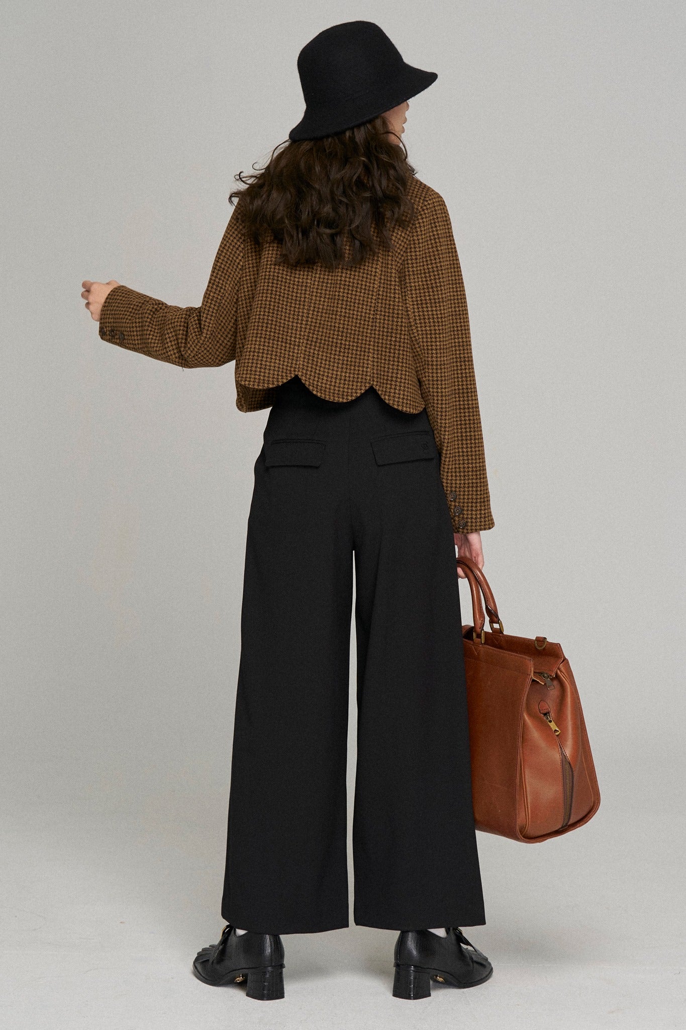 《I have to hang up now》Removable pleats jacket