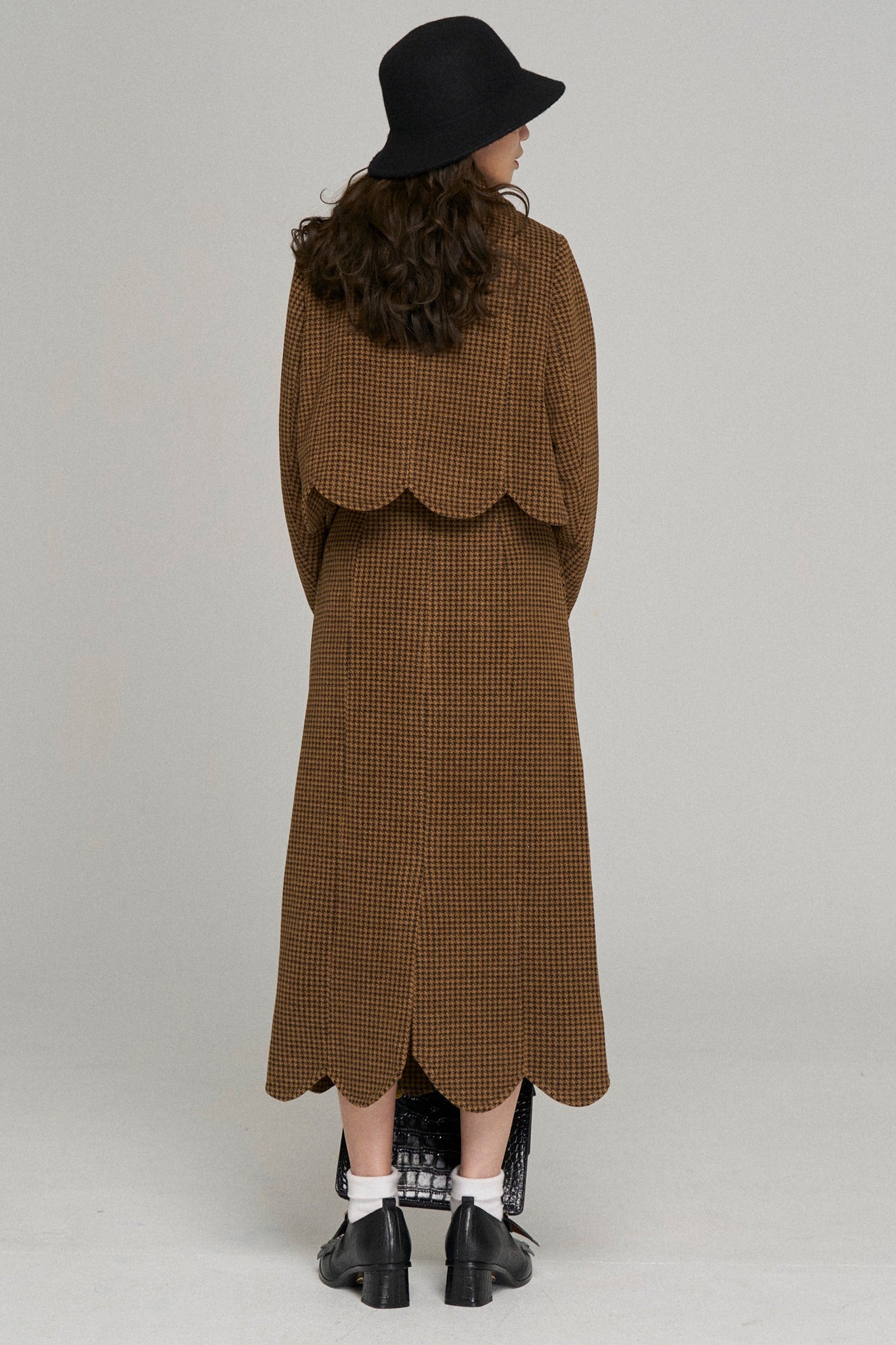 《I have to hang up now》Removable pleats jacket