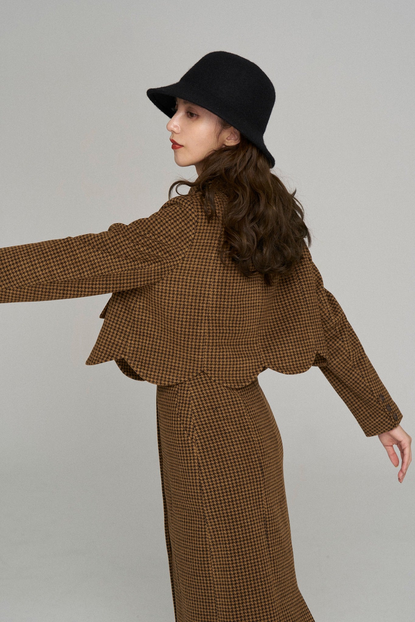 《I have to hang up now》Removable pleats jacket