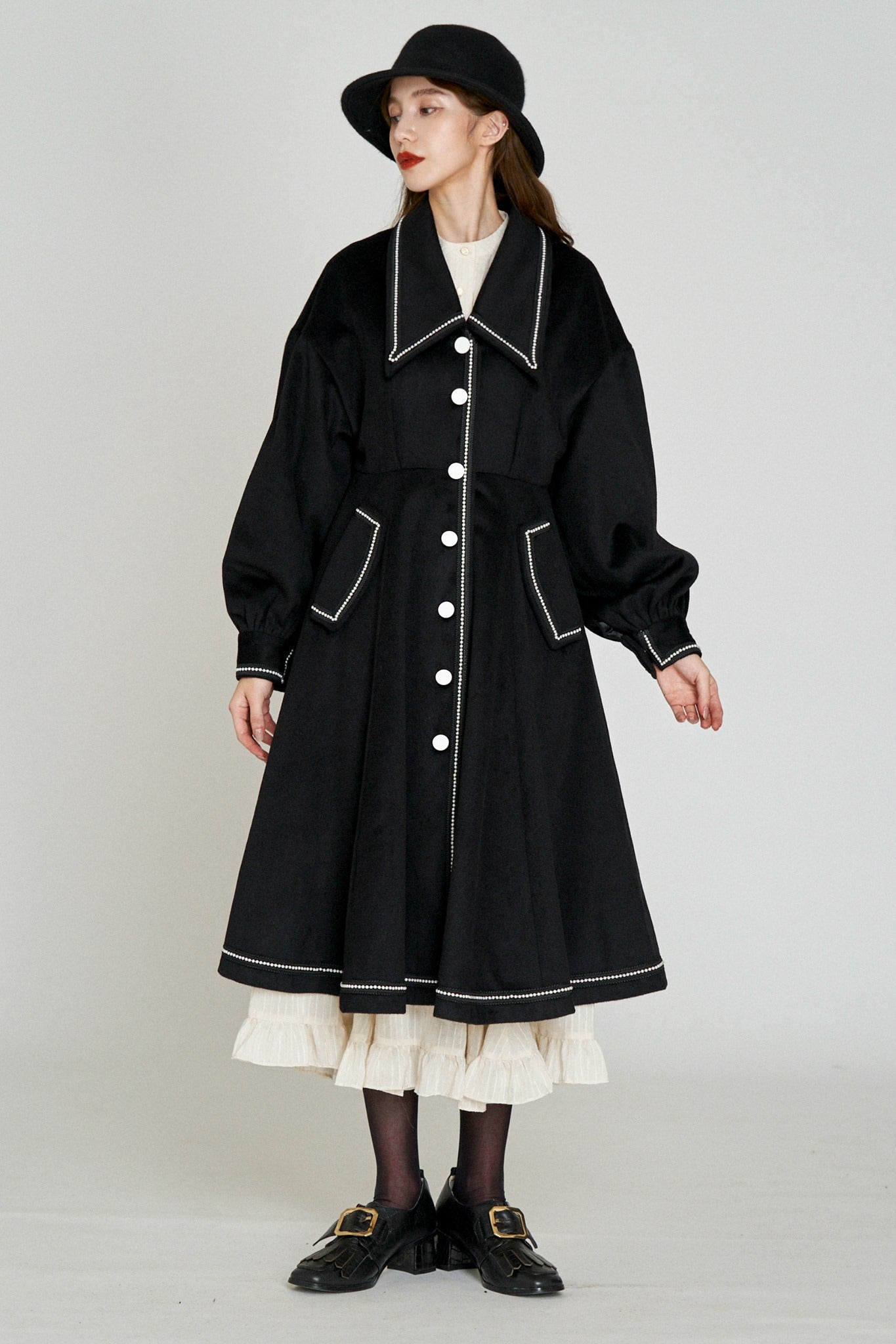 【Pre-order】《Tonight's show》Petal collar coat