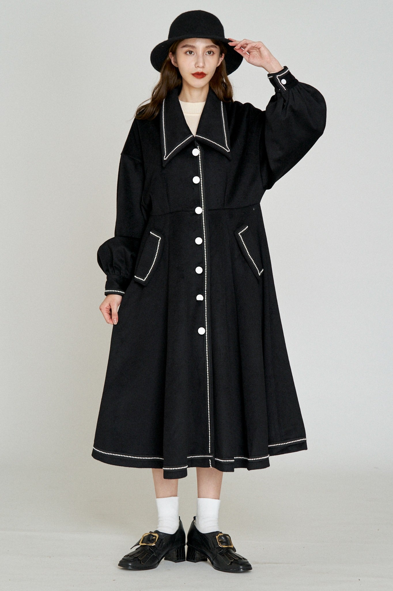 【Pre-order】《Tonight's show》Petal collar coat