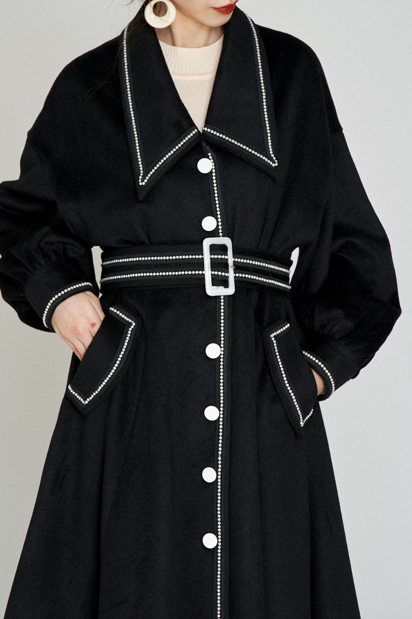 【Pre-order】《Tonight's show》Petal collar coat