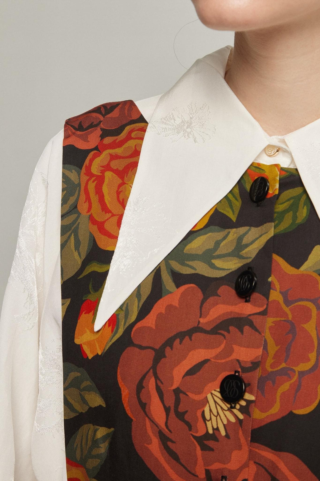 この牧場のオーナー》フローラルパターンオーバーオール-Black – Tnewties