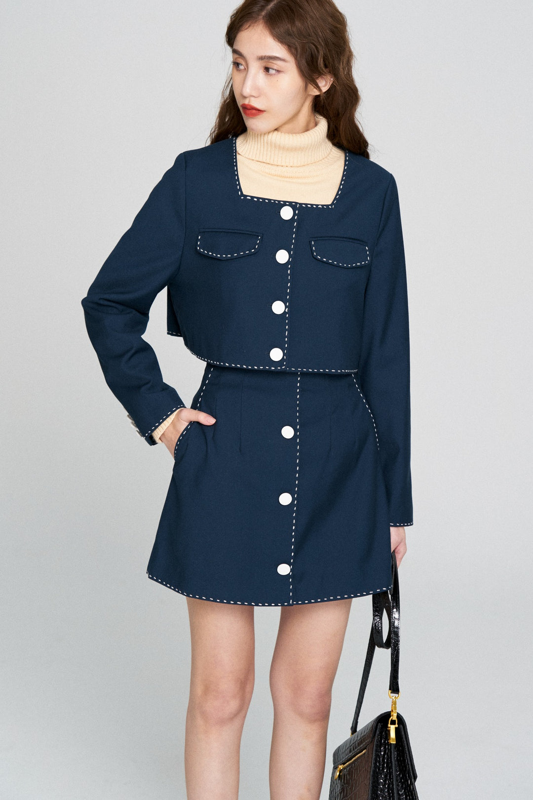 《ヘレンは甘い物を食べない》クロップドジャケット-Navy