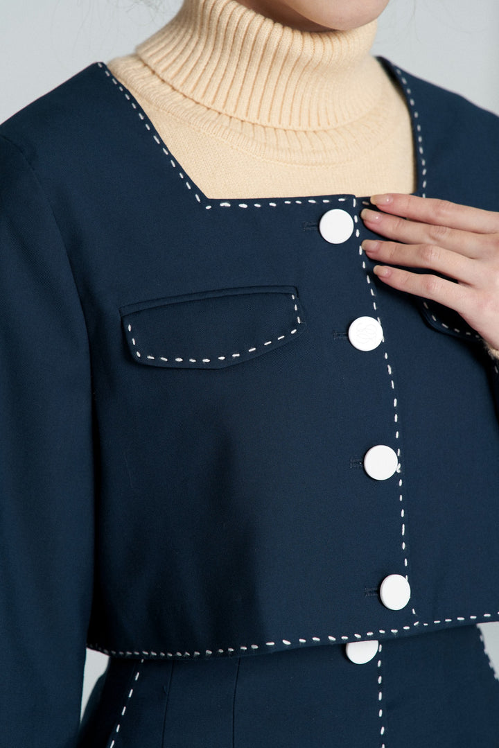 《ヘレンは甘い物を食べない》クロップドジャケット-Navy