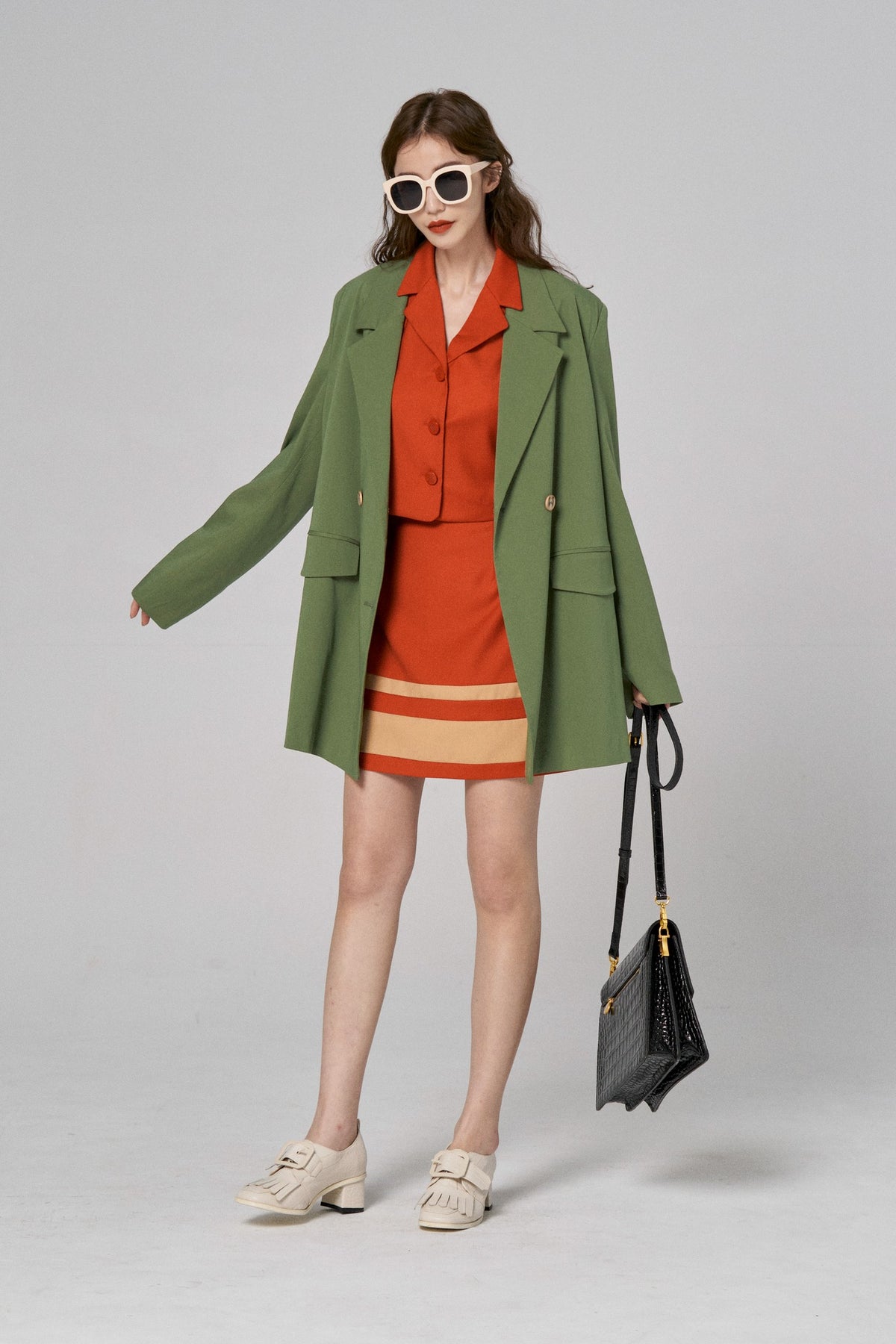 《Draw a map with tree branches》Double button jacket-Light green