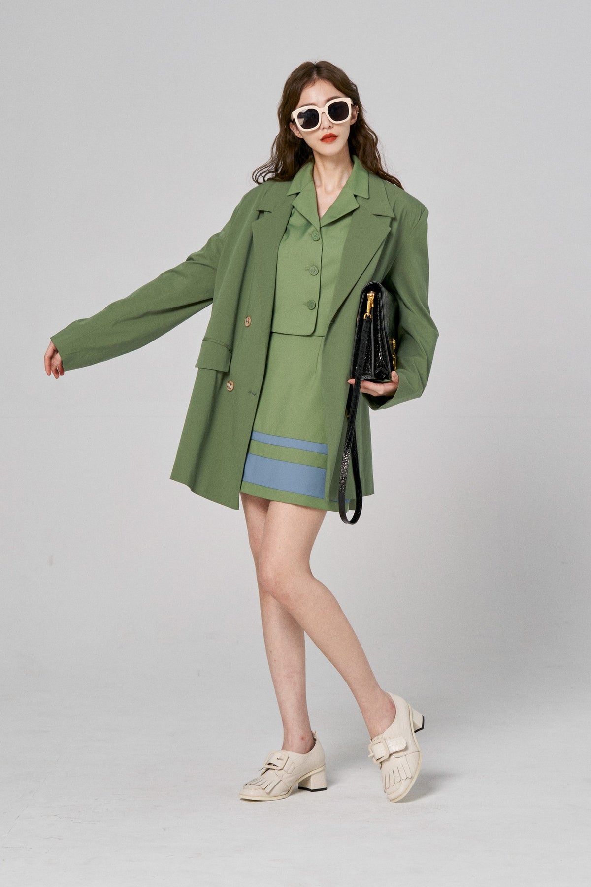 《Draw a map with tree branches》Double button jacket-Light green