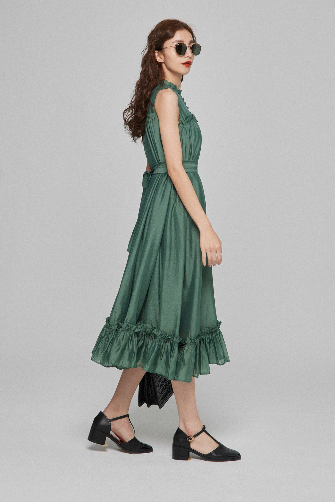 《キラキラ輝く湖面に》ラッフルトリムドレス-Dark green