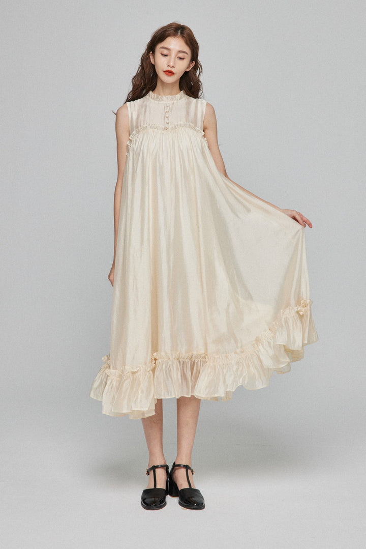 《キラキラ輝く湖面に》ラッフルトリムドレス-White