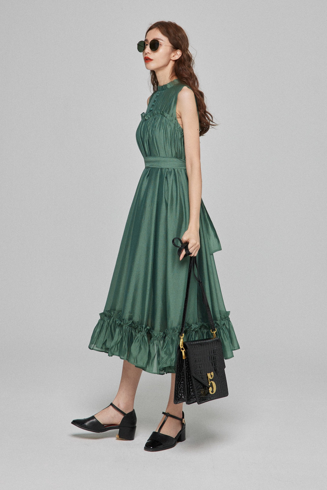 《キラキラ輝く湖面に》ラッフルトリムドレス-Dark green