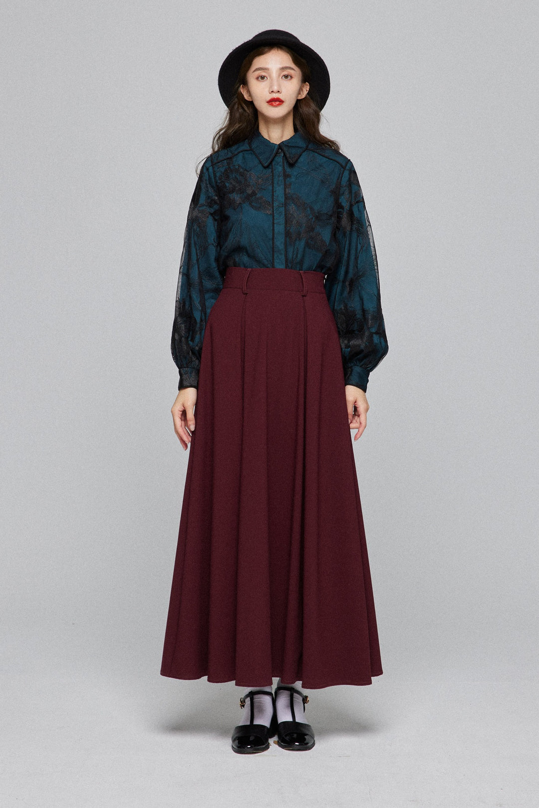 《サリーとデイヴィットのスキャンダル》シースルーエンブロイダリーブラウス-Dark green