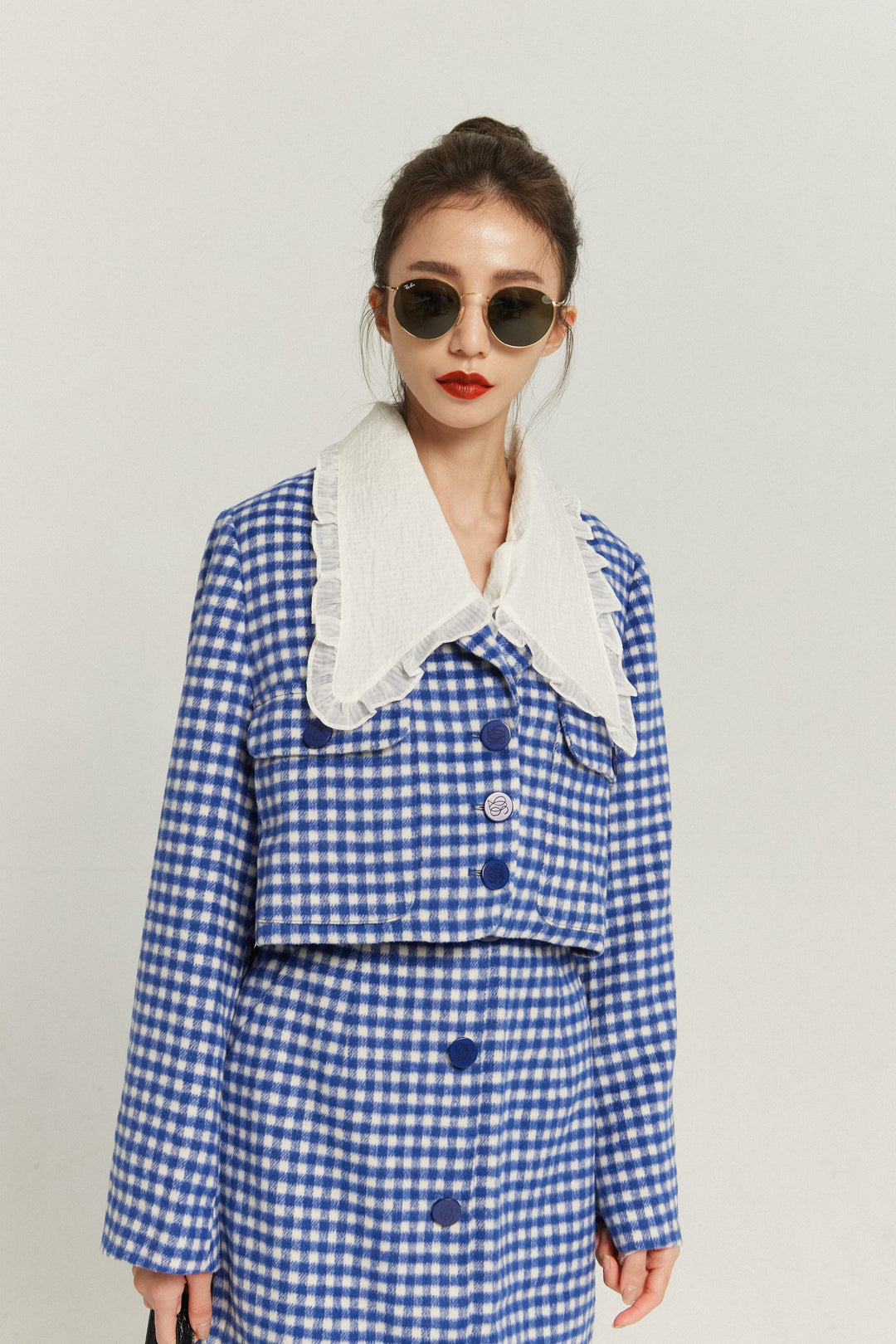 《ウィッグとサングラスをして》ギンガムチェックハイウエストスカート-Blue