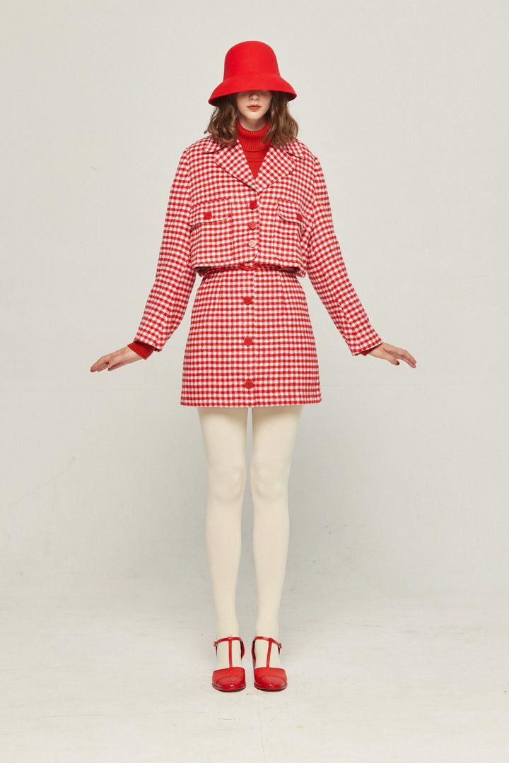《ウィッグとサングラスをして》ギンガムチェックジャケット-Red