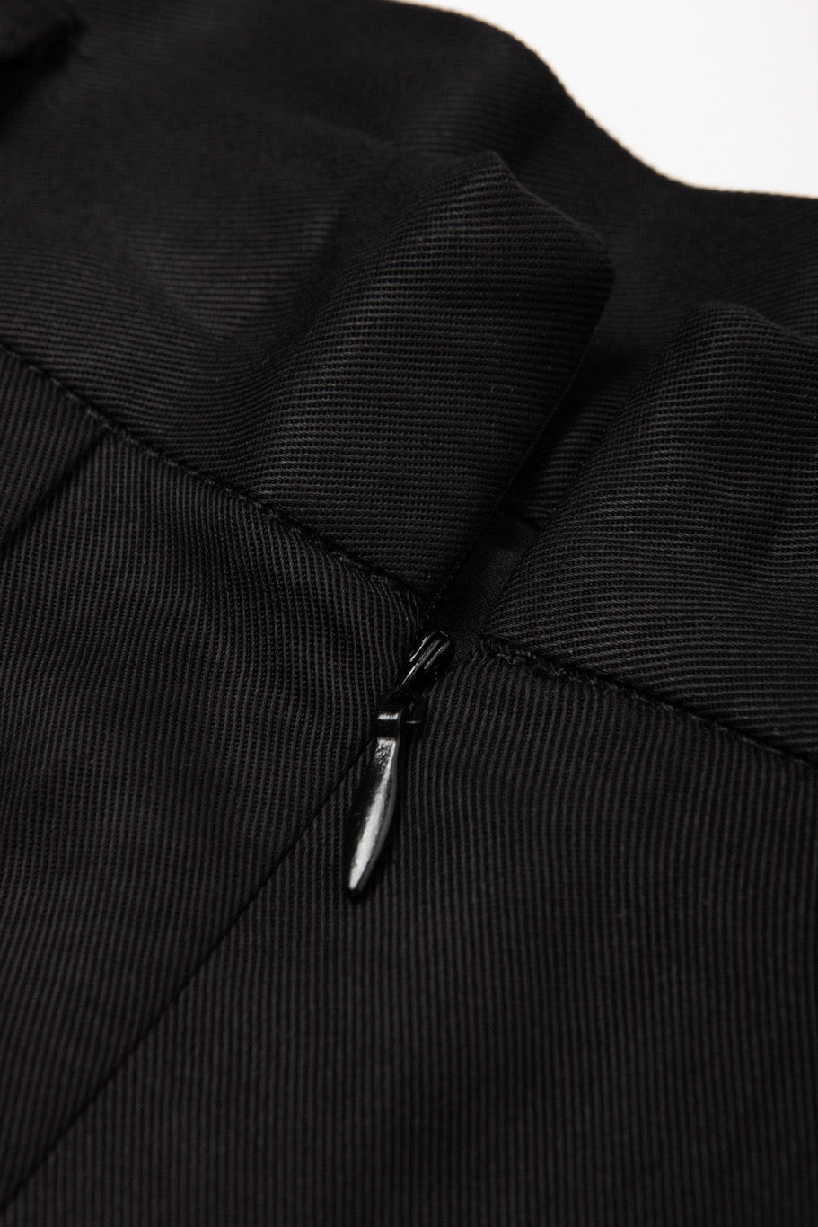 《つい一口食べちゃいました》ハイウエストサーキュラースカート-Black