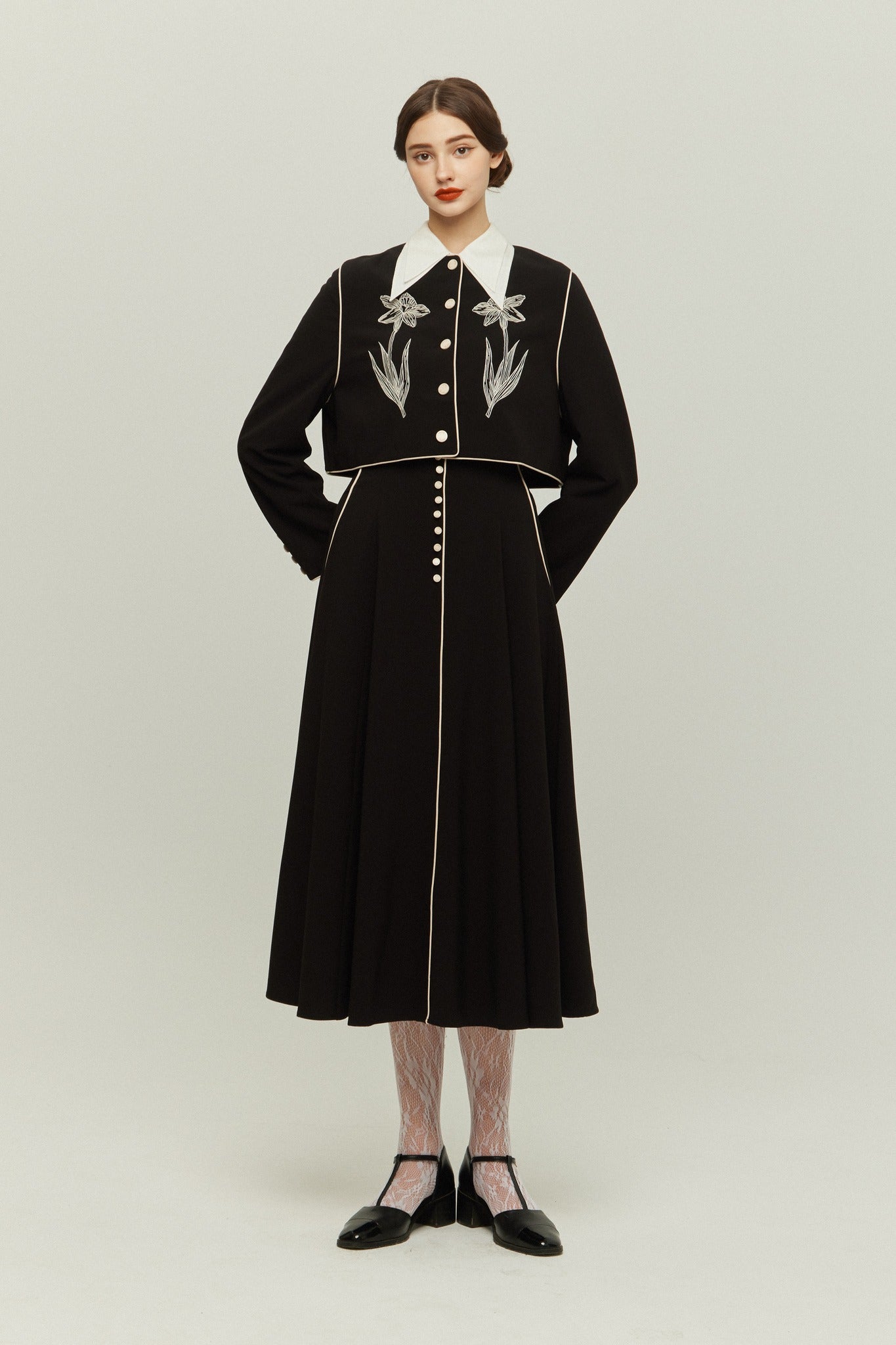《Cast the moon spell》Flare sleeve frilled blouse