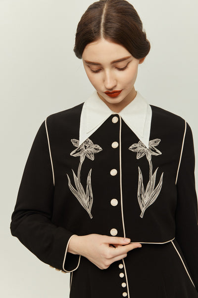 《Cast the moon spell》Flare sleeve frilled blouse