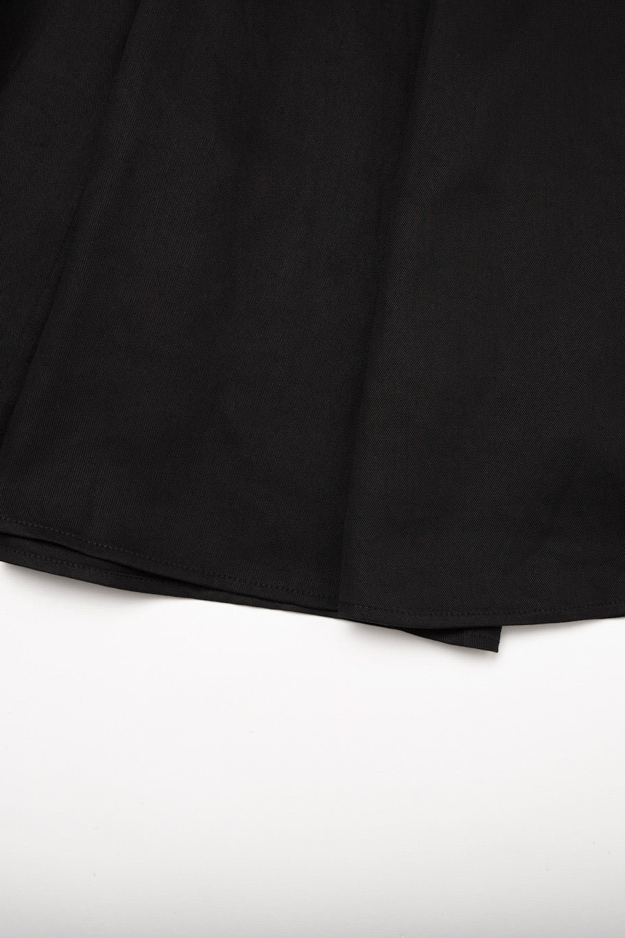《つい一口食べちゃいました》ハイウエストサーキュラースカート-Black