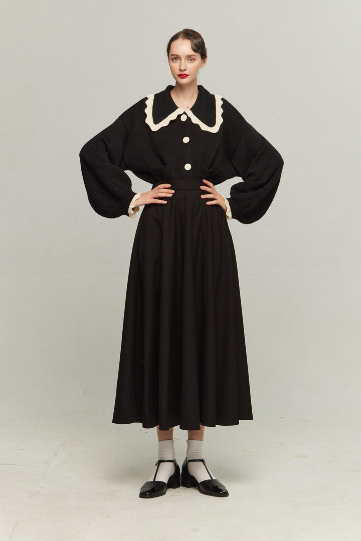 《I only want to eat salad》 Scallop design knit cardigan-Black