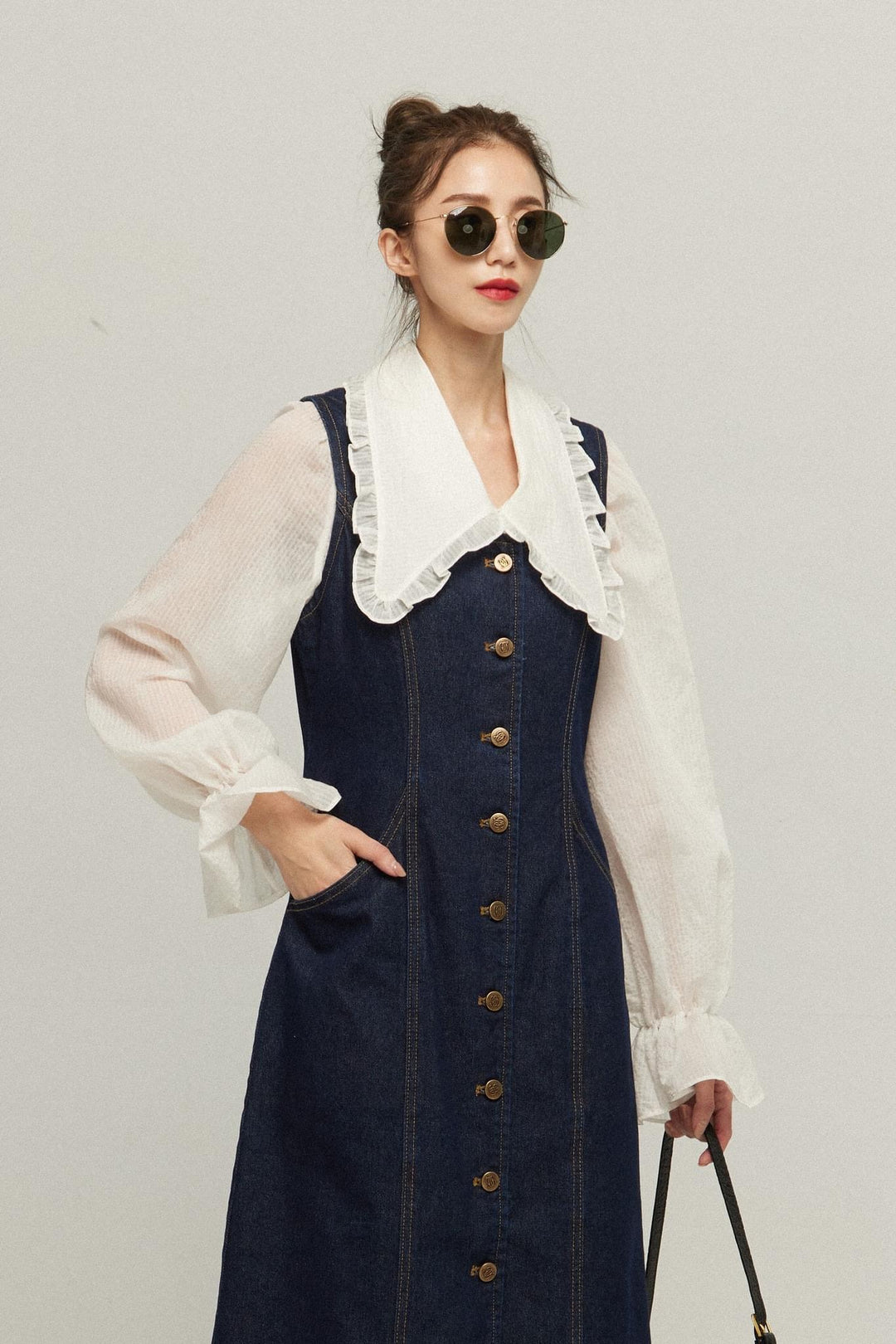 《メリーがまた嫉妬している》シースルーフリルブラウス-Off White