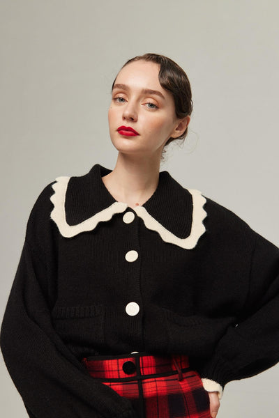 《Cast the moon spell》Flare sleeve frilled blouse