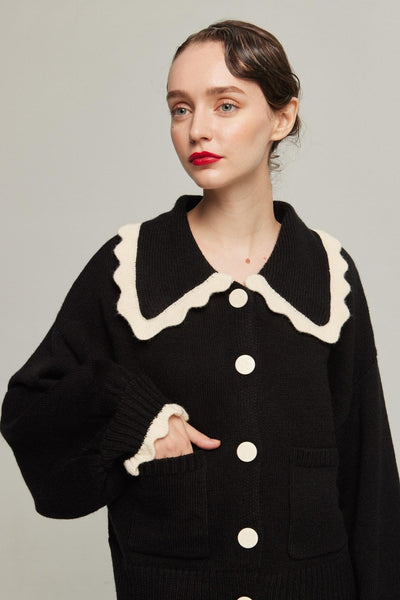 《Cast the moon spell》Flare sleeve frilled blouse