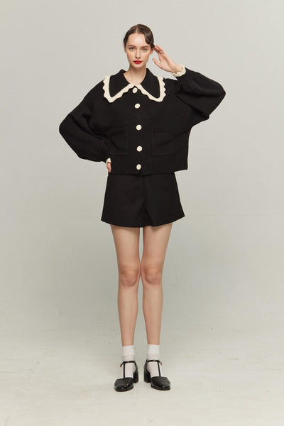 《Cast the moon spell》Flare sleeve frilled blouse