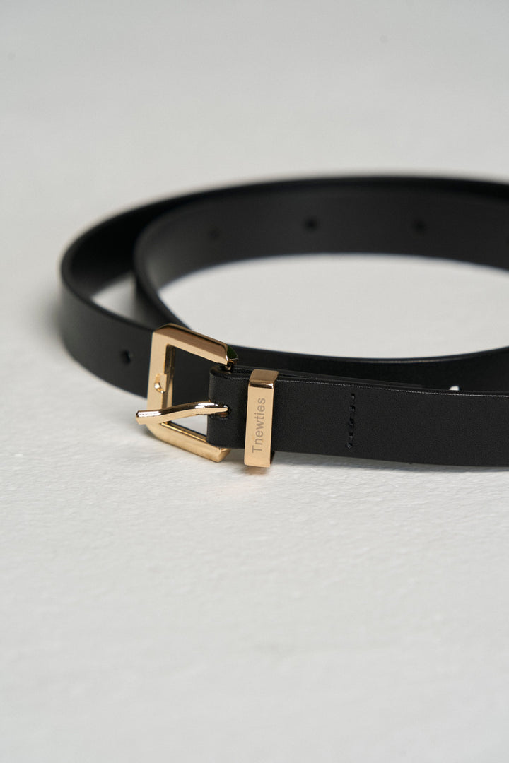 square buckle leather narrow belt