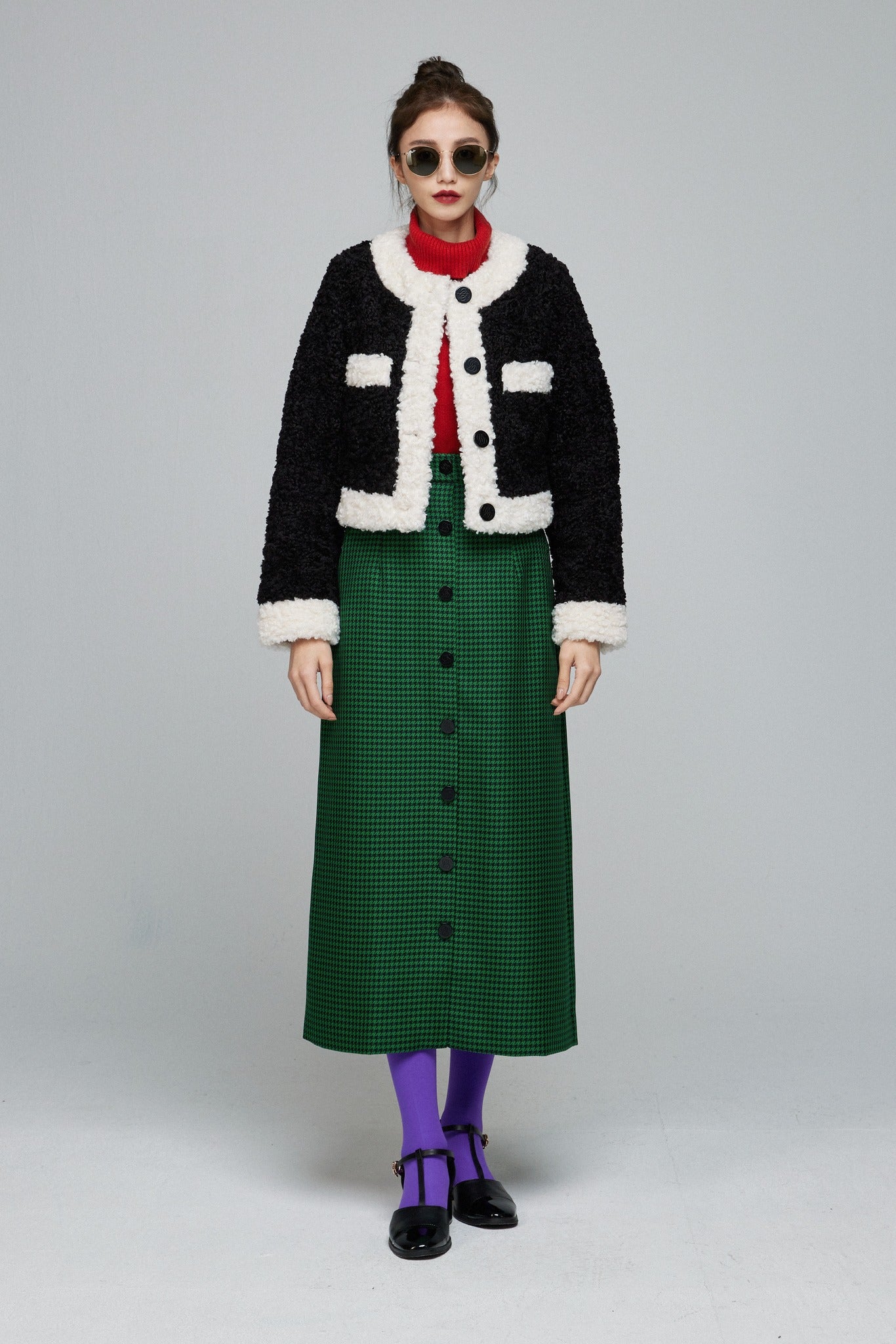 《私は今ラスベガスにいる》カーリーファージャケット-Black