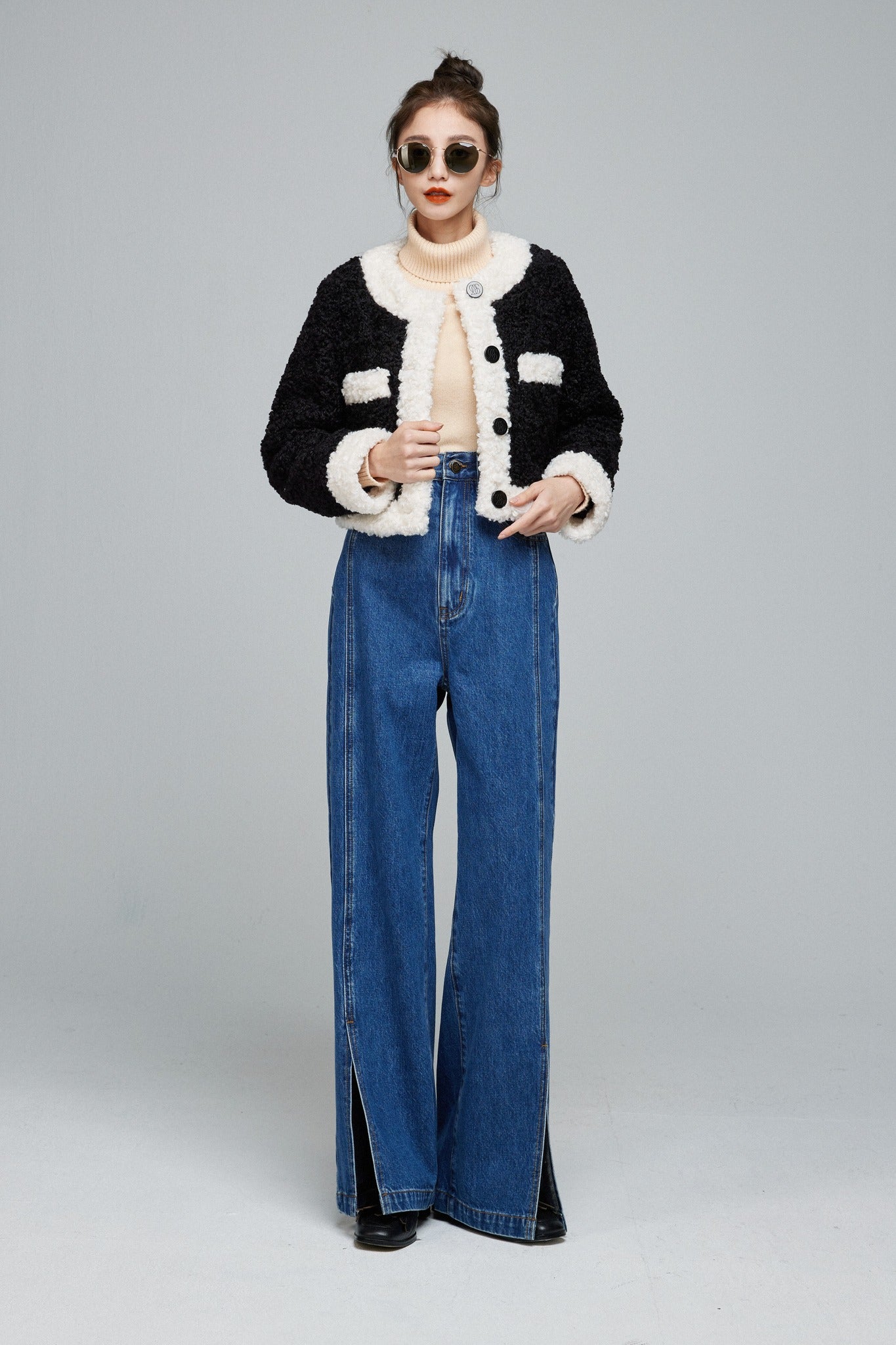 《私は今ラスベガスにいる》カーリーファージャケット-Black