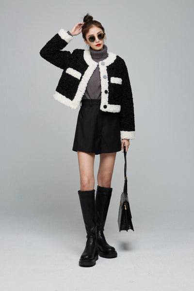 《私は今ラスベガスにいる》カーリーファージャケット-Black