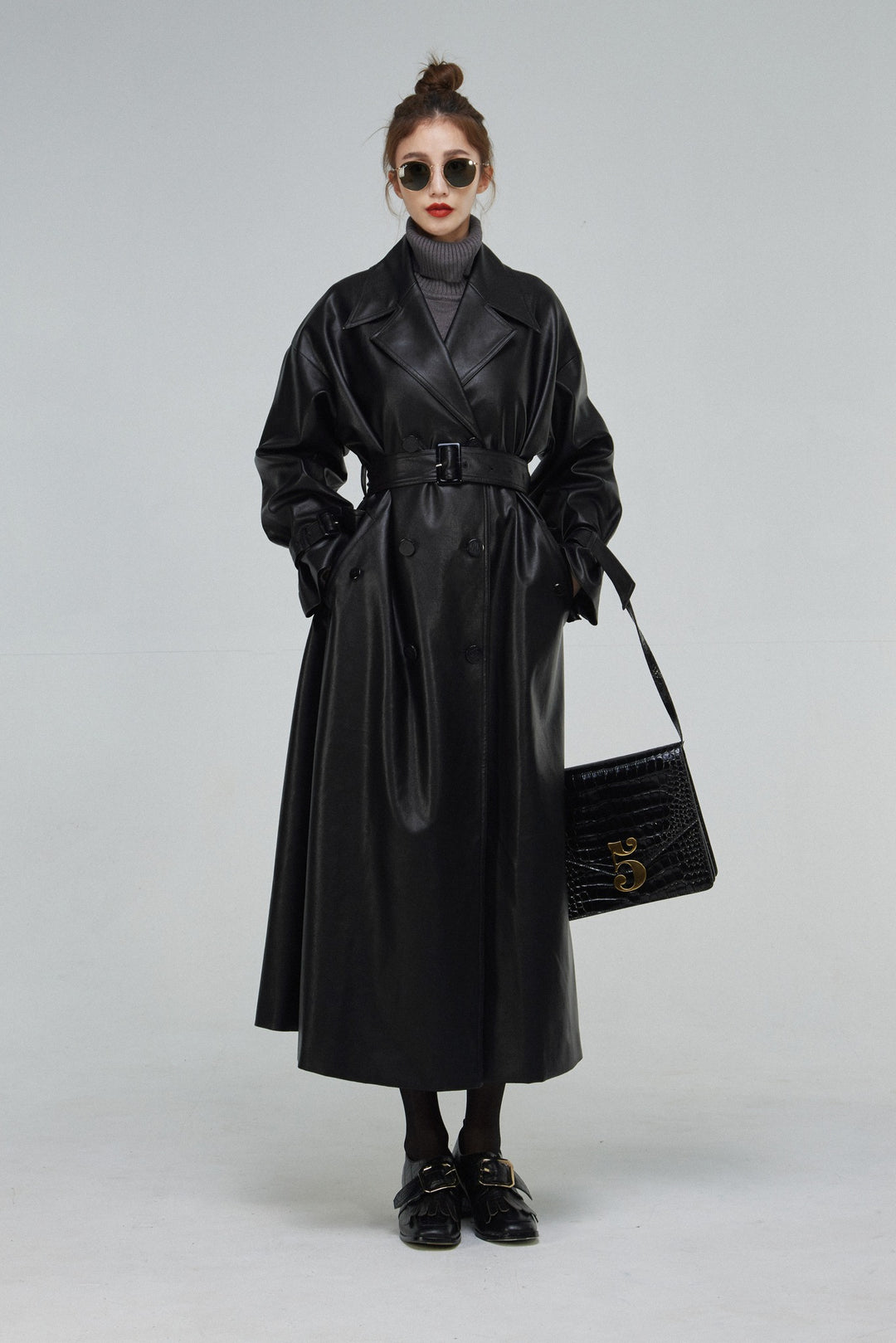 《黒幕の登場》ダブルブレストフェイクレザーコート-Black
