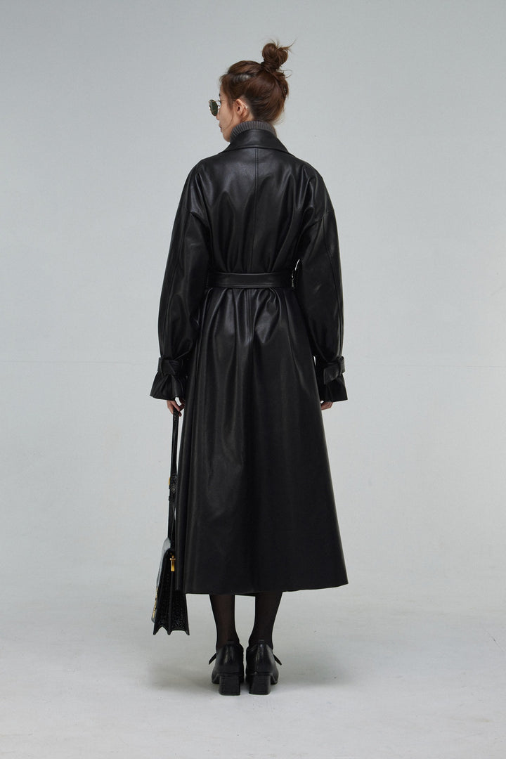 《黒幕の登場》ダブルブレストフェイクレザーコート-Black
