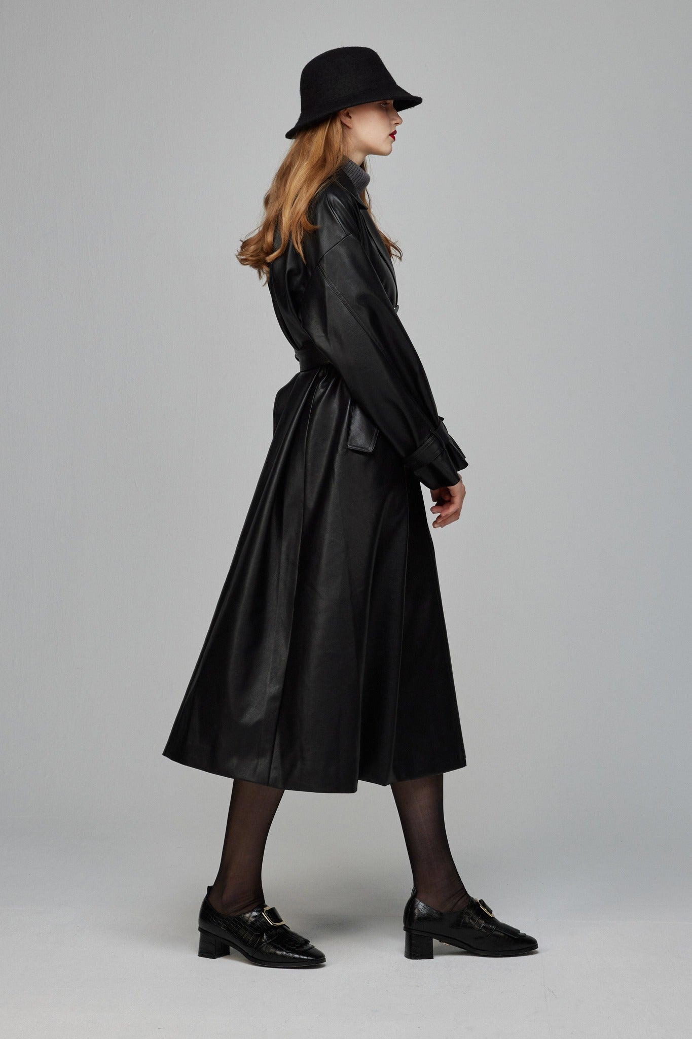 黒幕の登場》ダブルブレストフェイクレザーコート-Black – Tnewties
