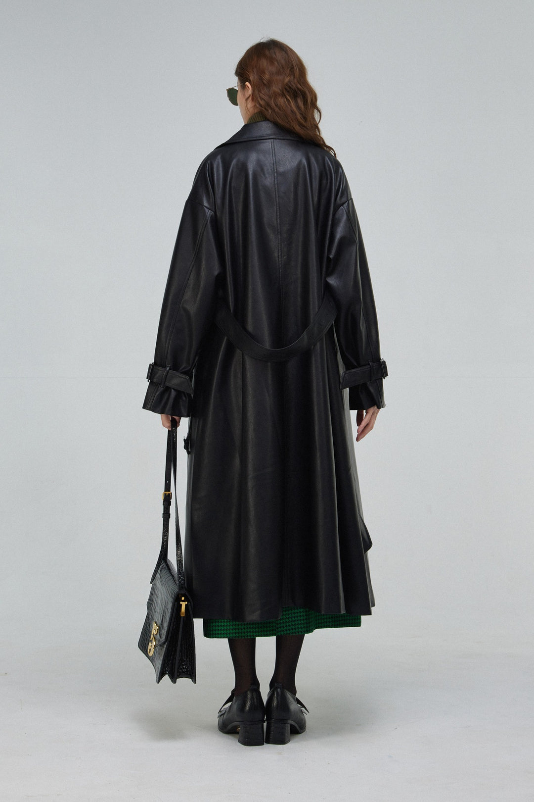 黒幕の登場》ダブルブレストフェイクレザーコート-Black – Tnewties