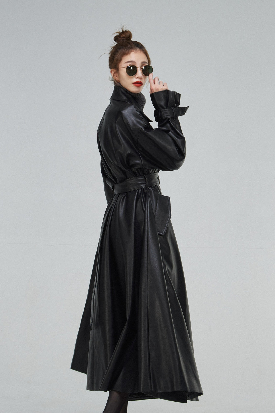 黒幕の登場》ダブルブレストフェイクレザーコート-Black – Tnewties